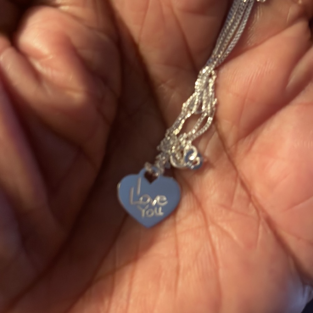 Sterling Silver 925 "Mom" Charm 16" Necklace - Picture 4 of 5